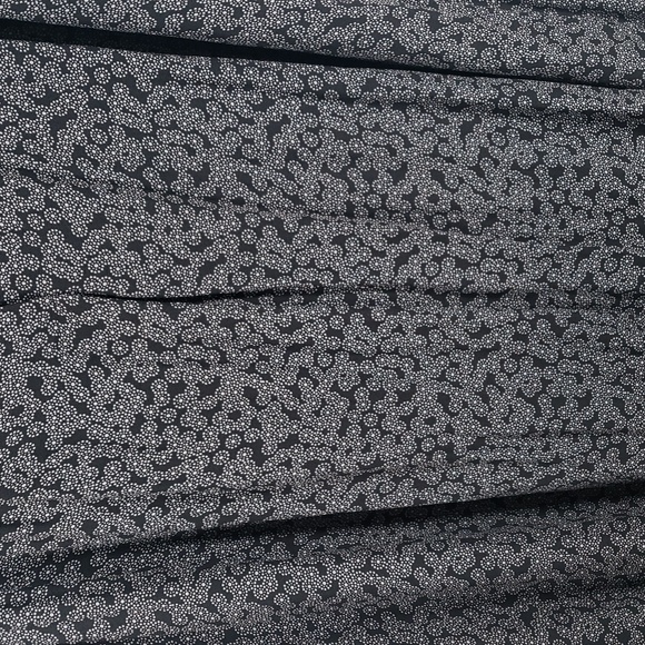 LOFT Black Sleeveless Above-the-Knee Dress - SZ L  - Missing Belt - Picture 4 of 8